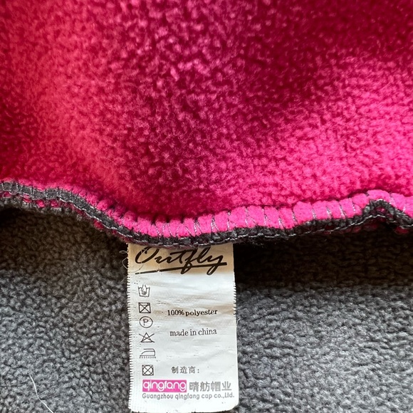 Three girls balaclavas - Picture 9 of 9